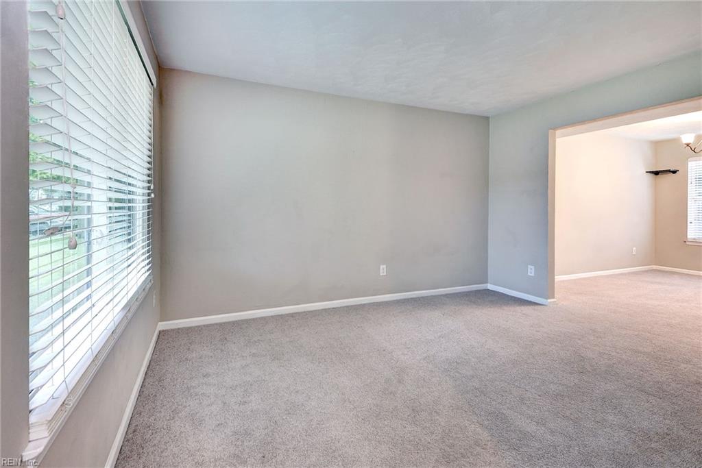 114 Sheffield Way Newport News VA 23602