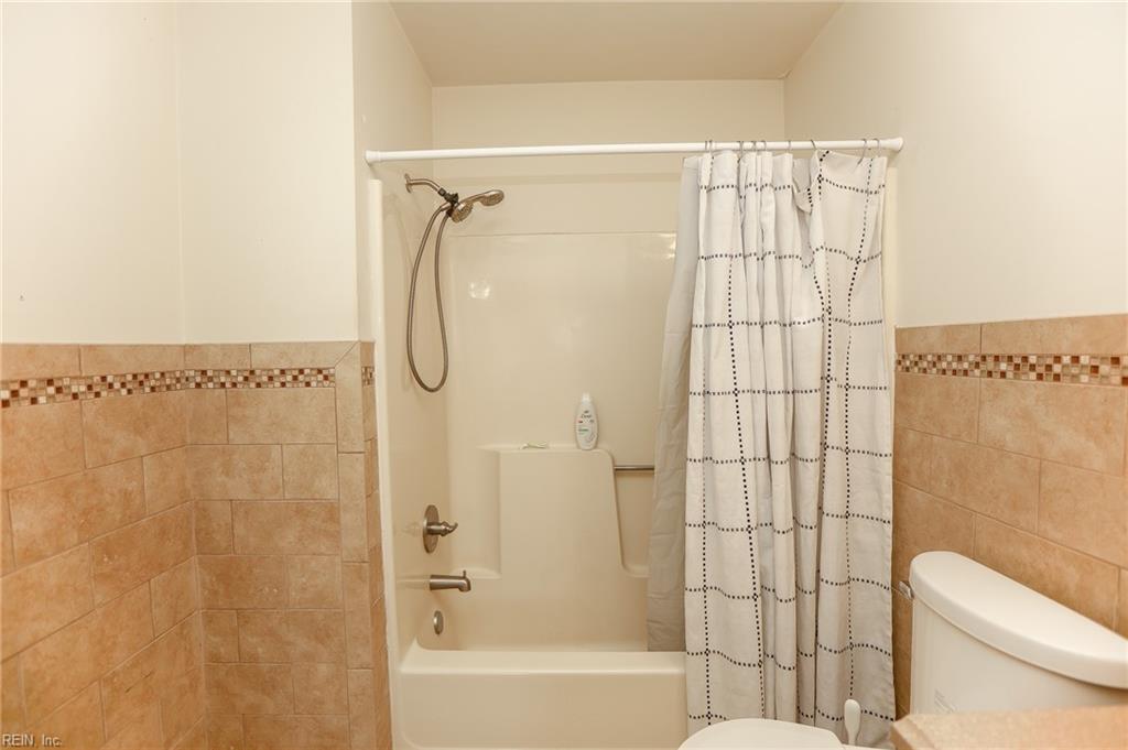 939 Coach Trail Newport News VA 23608