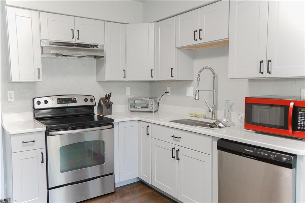 939 Coach Trail Newport News VA 23608