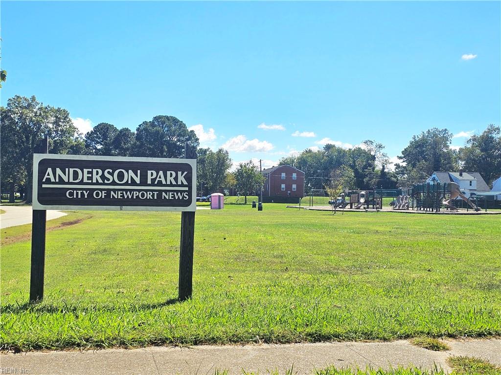 226 Maple Avenue Newport News VA 23607