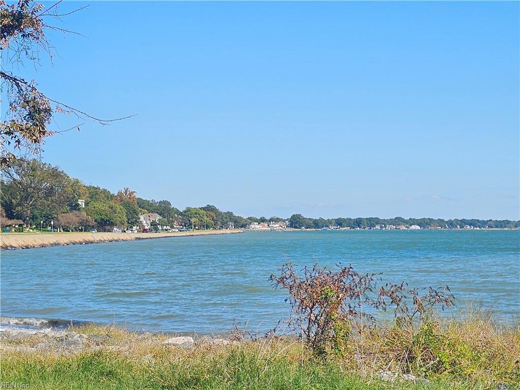 226 Maple Avenue Newport News VA 23607