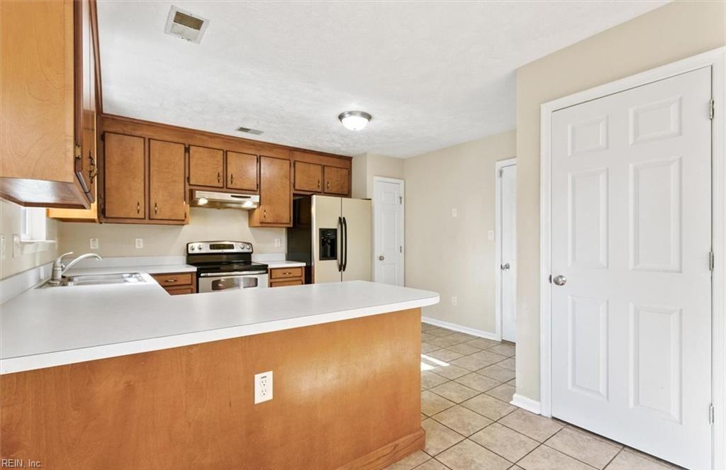 108 Ripon Way Newport News VA 23608