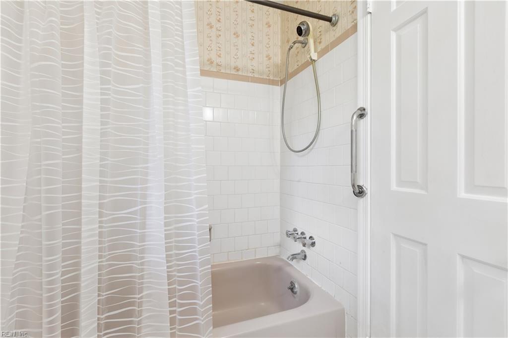 235 Dominion Drive Newport News VA 23602