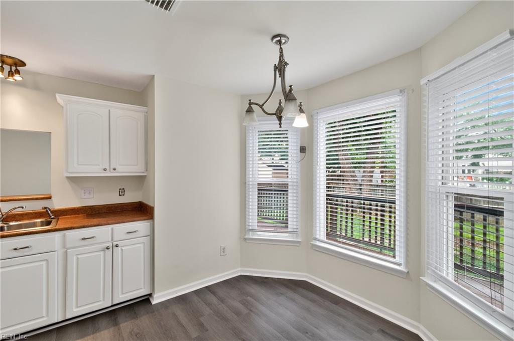 431 Warner Hall Place Newport News VA 23608