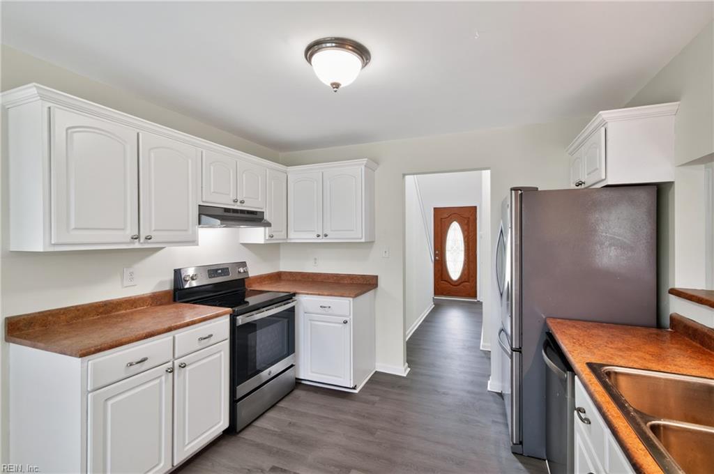 431 Warner Hall Place Newport News VA 23608