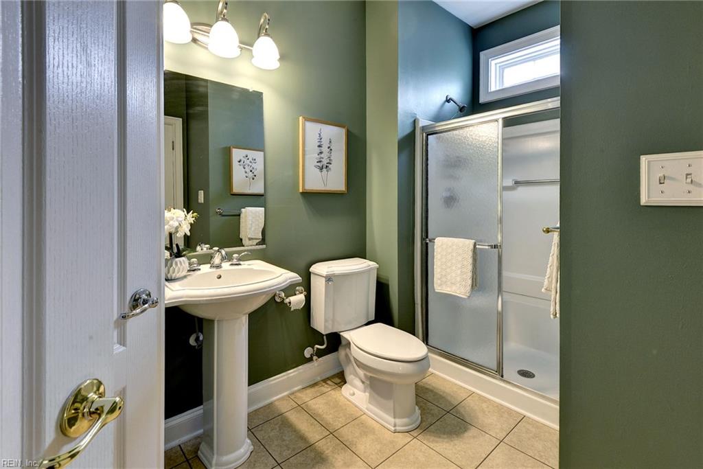 4032 Thorngate Drive Williamsburg VA 23188