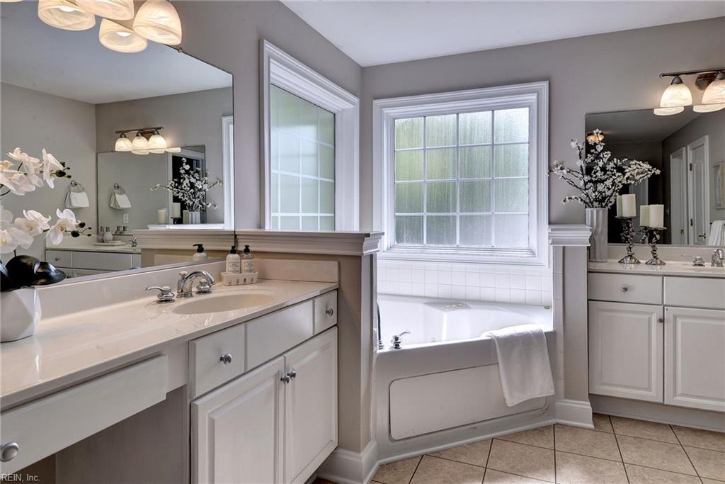 4032 Thorngate Drive Williamsburg VA 23188