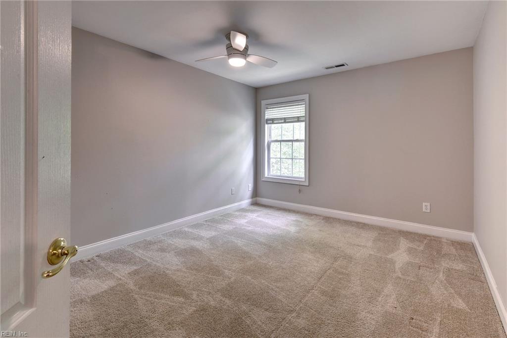 4032 Thorngate Drive Williamsburg VA 23188