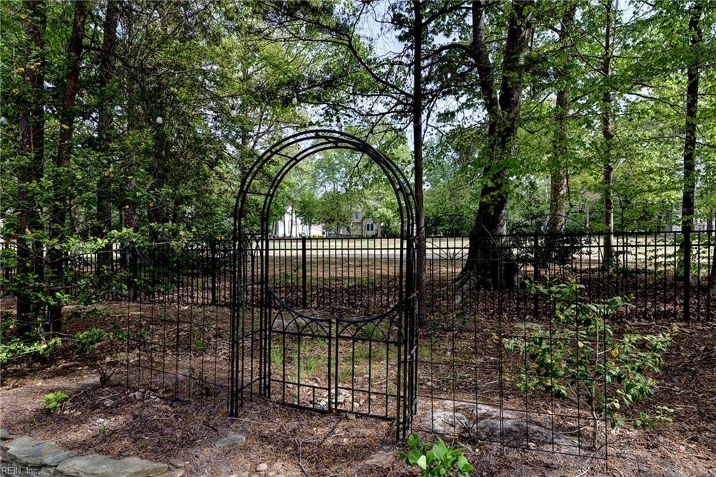 4032 Thorngate Drive Williamsburg VA 23188