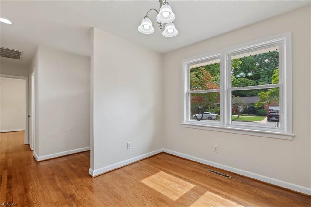 17 Carolyn Drive Newport News VA 23606