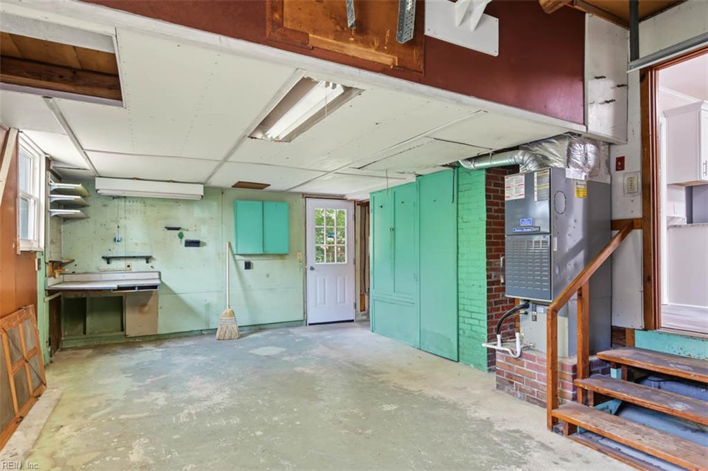 17 Carolyn Drive Newport News VA 23606