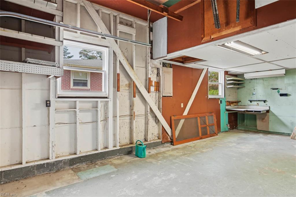 17 Carolyn Drive Newport News VA 23606