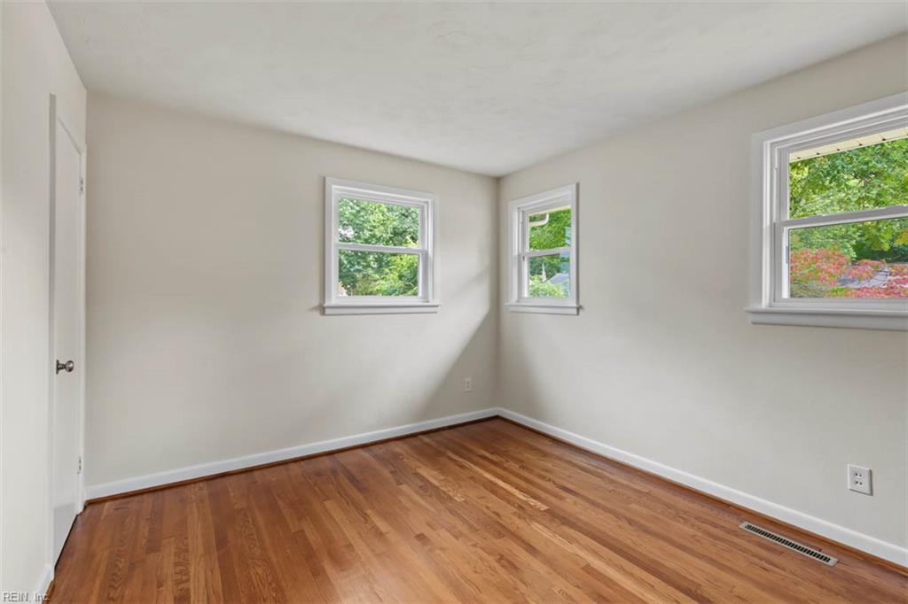 17 Carolyn Drive Newport News VA 23606