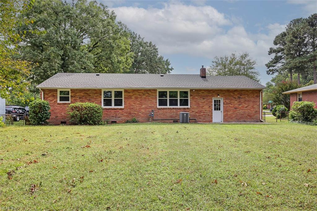 17 Carolyn Drive Newport News VA 23606