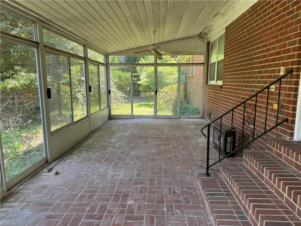 12 Beverly Hills Drive Newport News VA 23606
