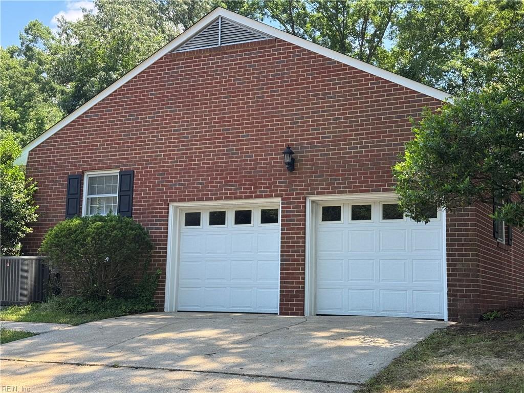 12 Beverly Hills Drive Newport News VA 23606