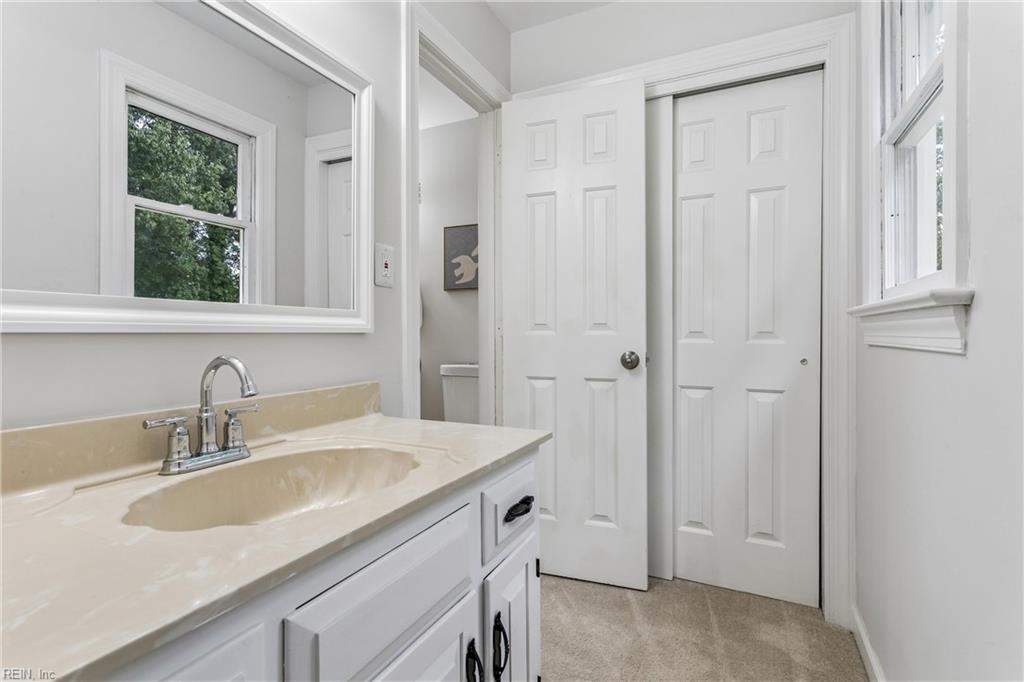 112 Breezy Point Drive Yorktown VA 23692