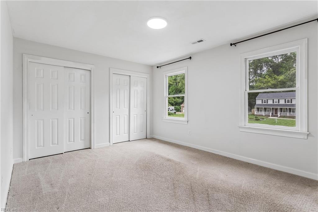 112 Breezy Point Drive Yorktown VA 23692