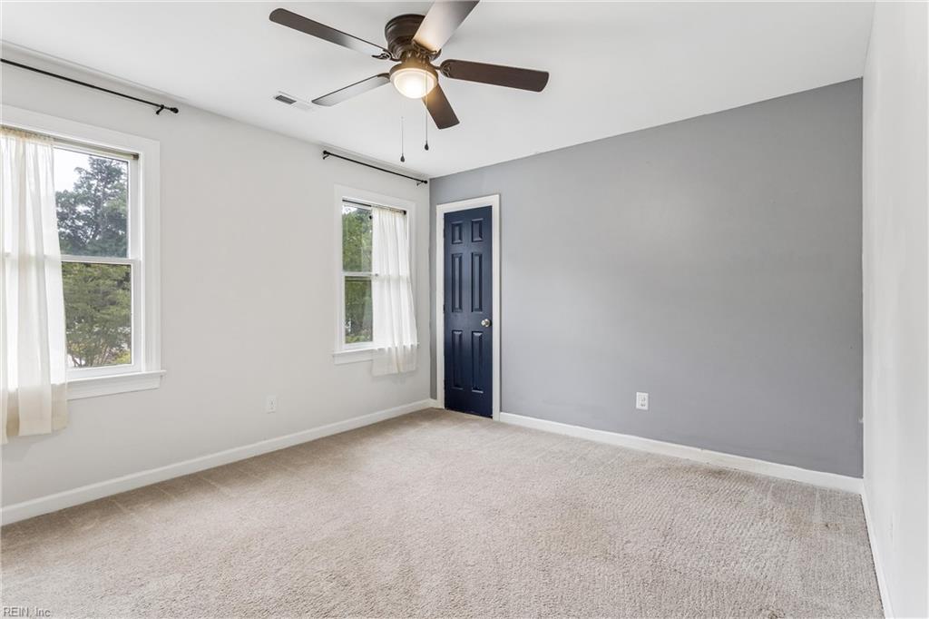 112 Breezy Point Drive Yorktown VA 23692