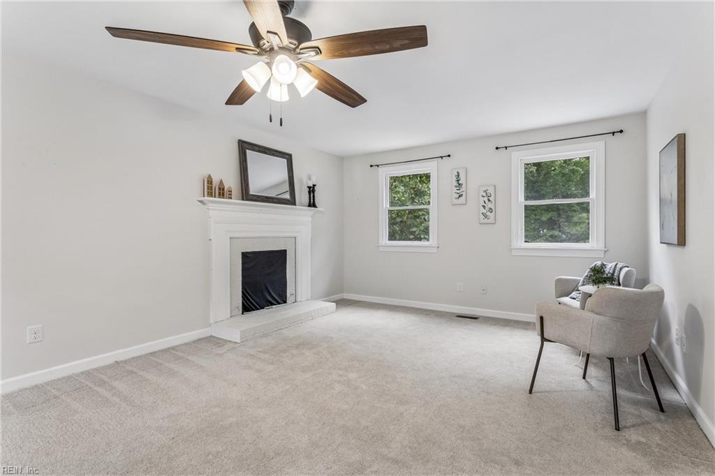 112 Breezy Point Drive Yorktown VA 23692