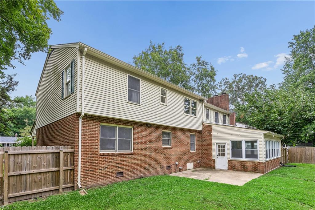 112 Breezy Point Drive Yorktown VA 23692