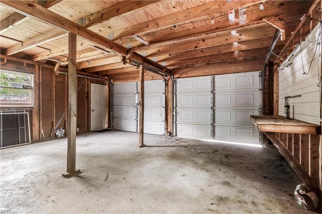 112 Breezy Point Drive Yorktown VA 23692