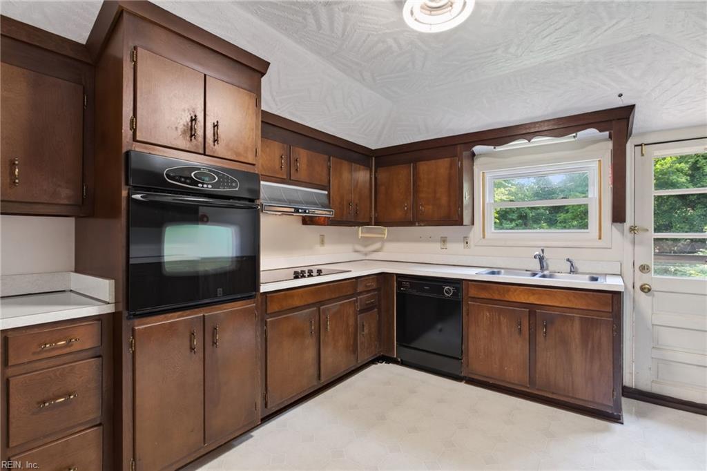 18 Bethel Road Newport News VA 23608