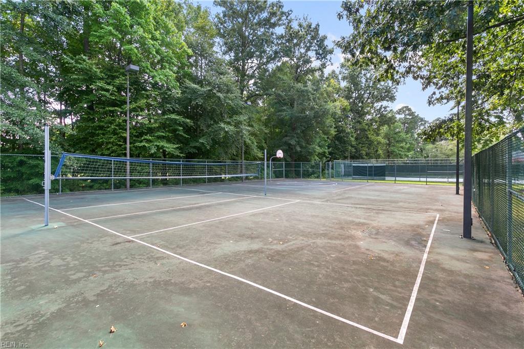 962 Heathland Drive Newport News VA 23602
