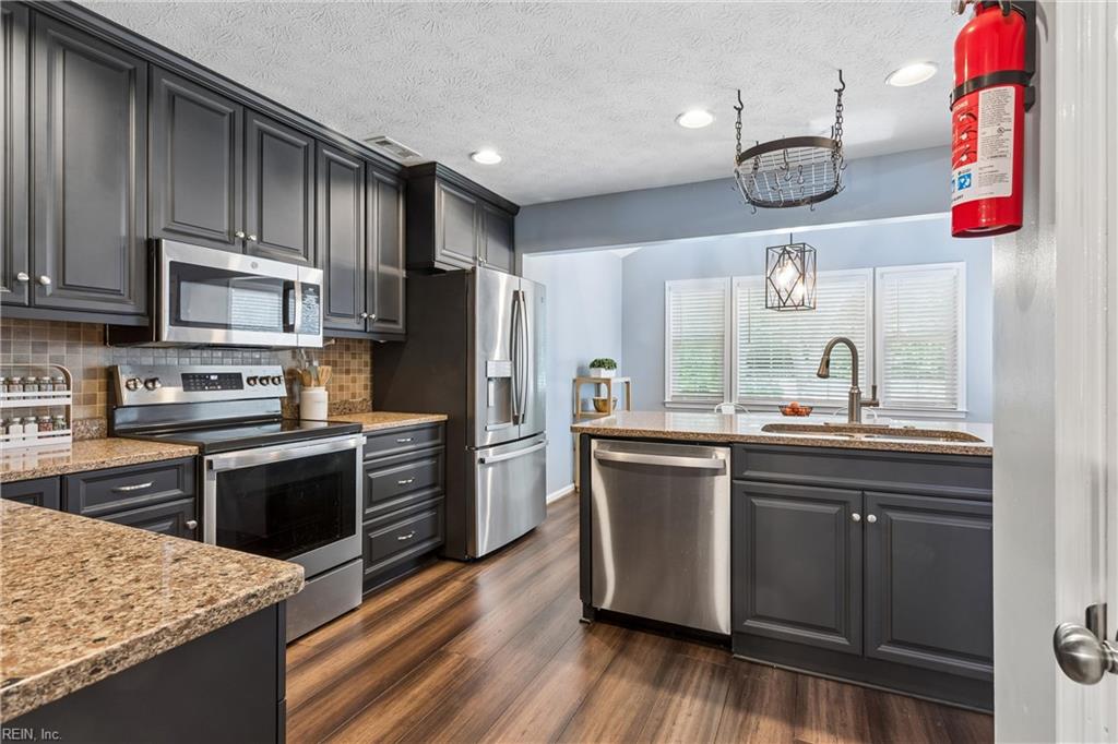 962 Heathland Drive Newport News VA 23602