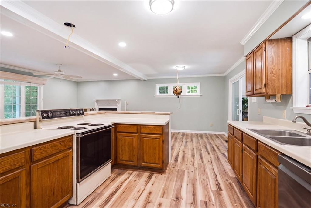 137 Sand Hill Road Williamsburg VA 23188