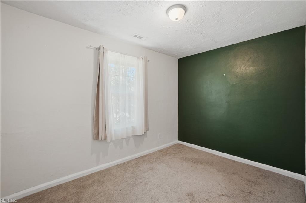103 Woodhaven Road Newport News VA 23608