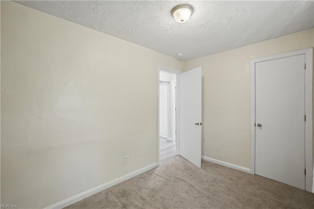 103 Woodhaven Road Newport News VA 23608