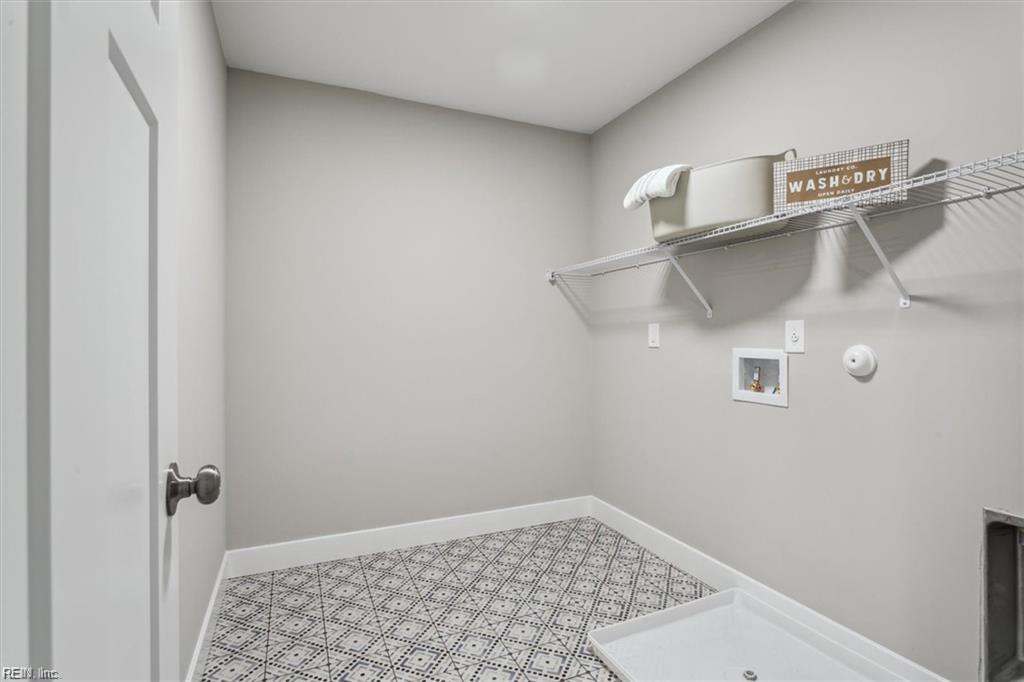 16 Madison Lane S Newport News VA 23606