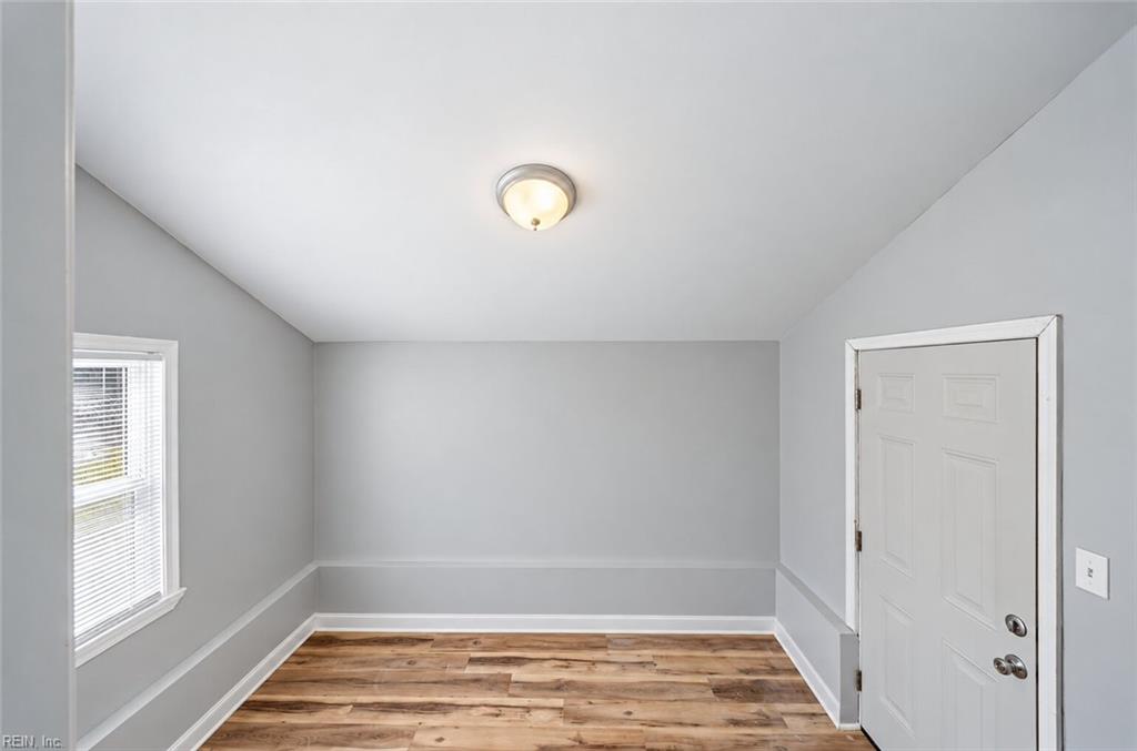 5305 Chestnut Avenue Newport News VA 23605