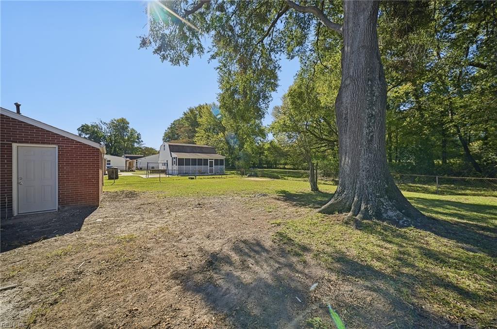 5305 Chestnut Avenue Newport News VA 23605