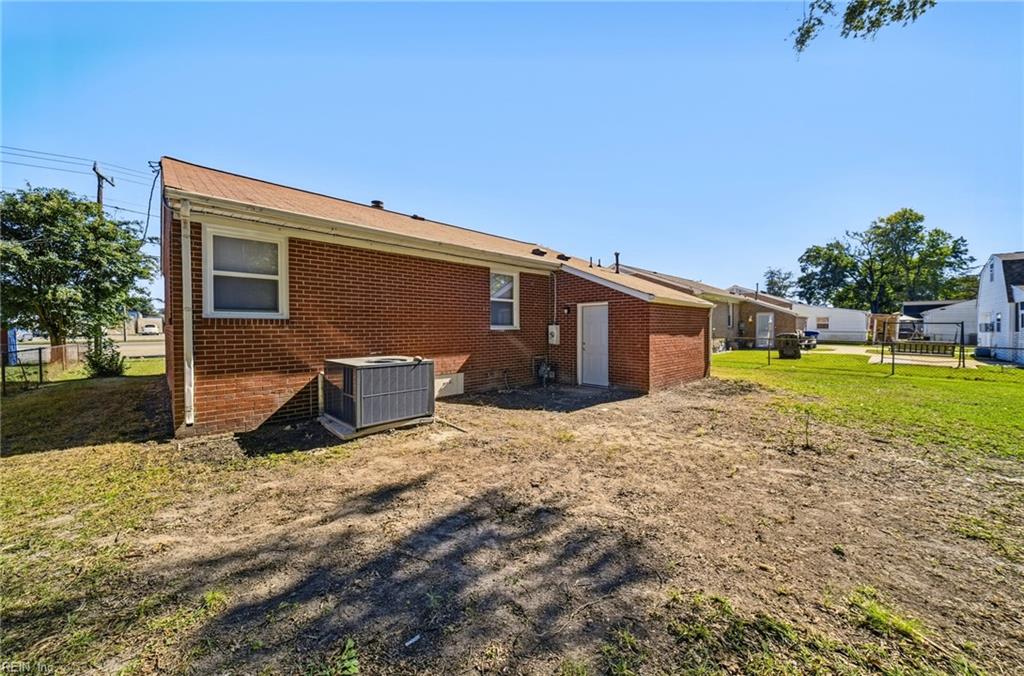 5305 Chestnut Avenue Newport News VA 23605