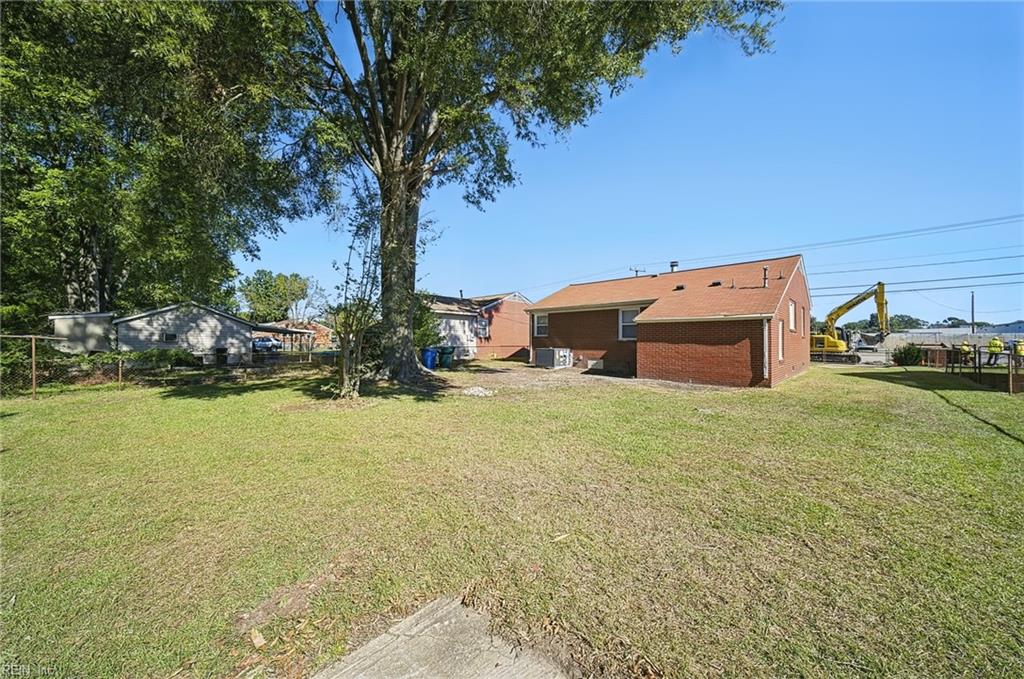 5305 Chestnut Avenue Newport News VA 23605