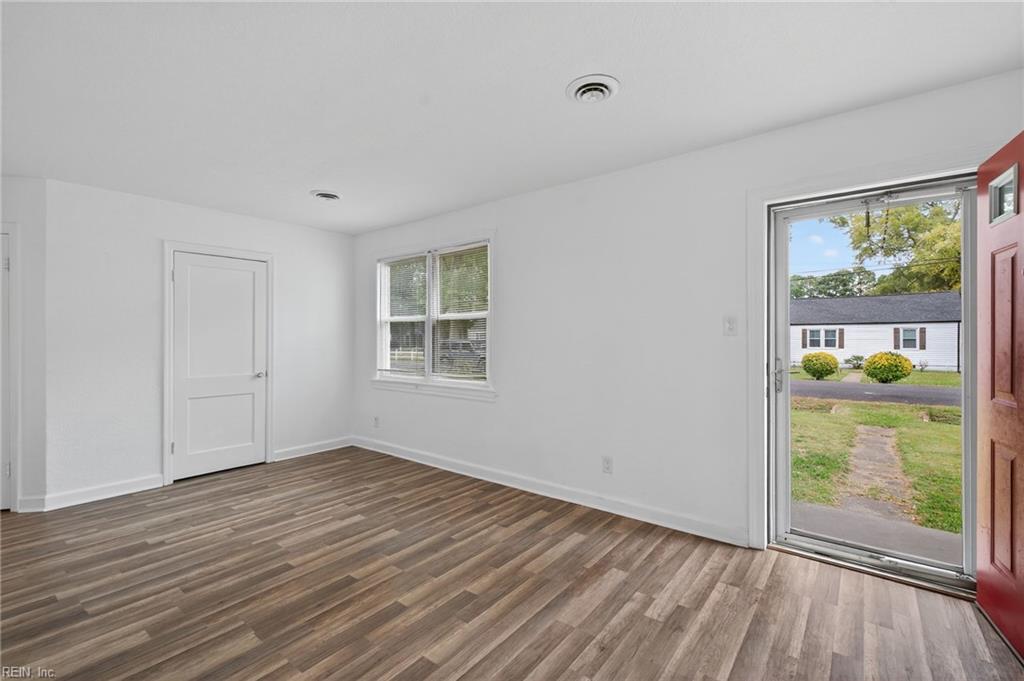 633 Brewer Street Newport News VA 23605