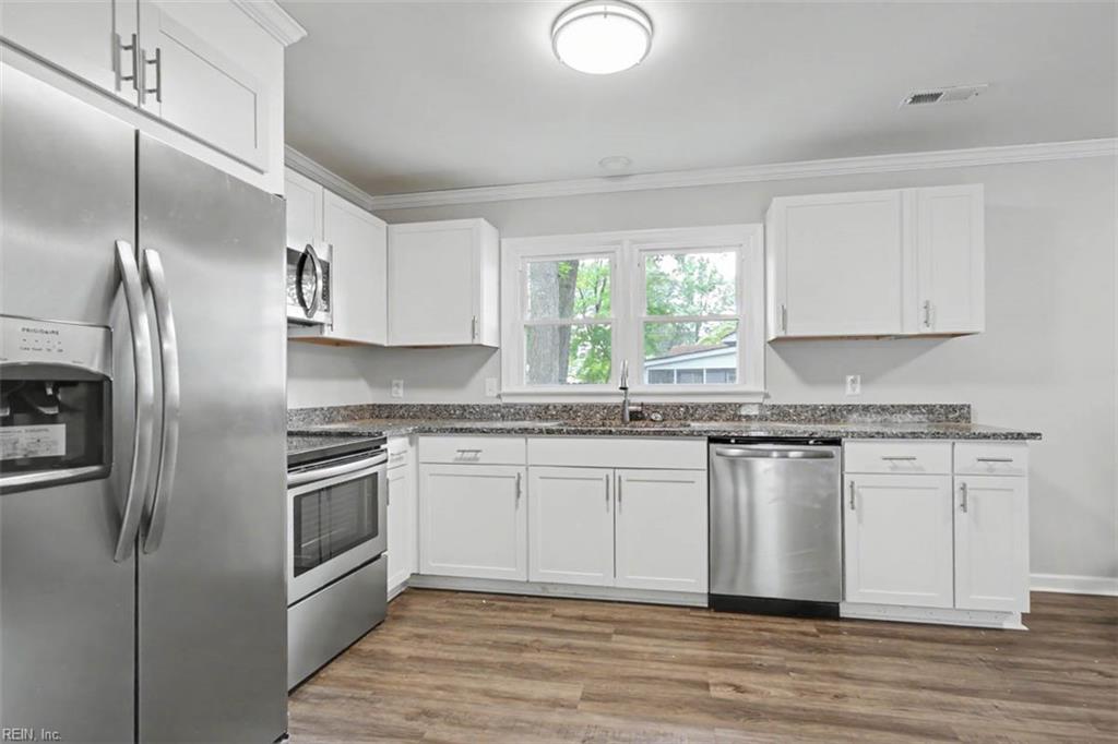207 Robinson Drive Newport News VA 23601