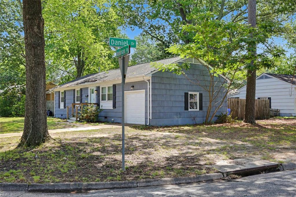 207 Robinson Drive Newport News VA 23601
