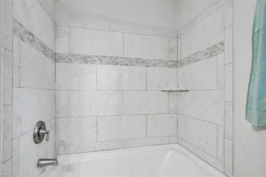 207 Robinson Drive Newport News VA 23601
