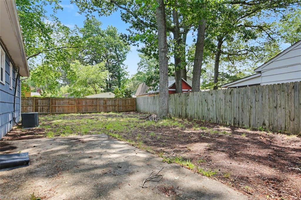 207 Robinson Drive Newport News VA 23601