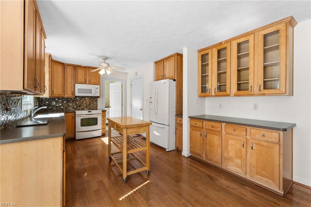 6514 Wyncote Avenue Gloucester VA 23061