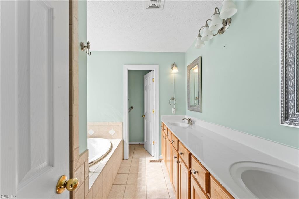 6514 Wyncote Avenue Gloucester VA 23061