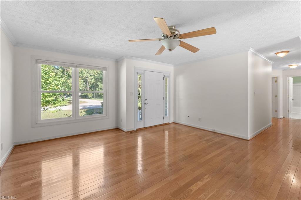 6514 Wyncote Avenue Gloucester VA 23061