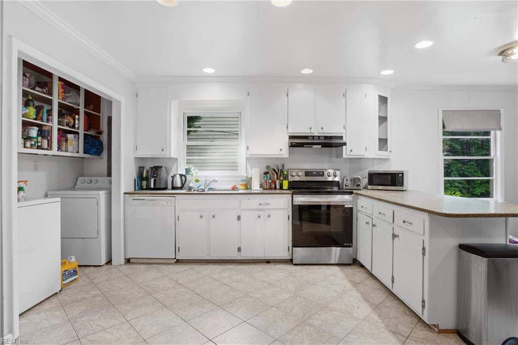 70 Sweetbriar Drive Newport News VA 23606
