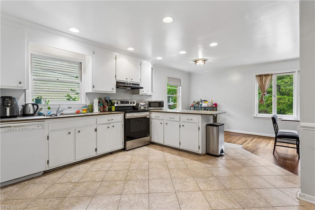 70 Sweetbriar Drive Newport News VA 23606