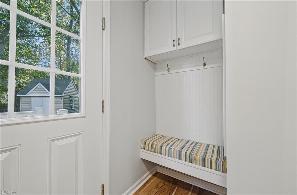 602 Lake Dale Way Yorktown VA 23693