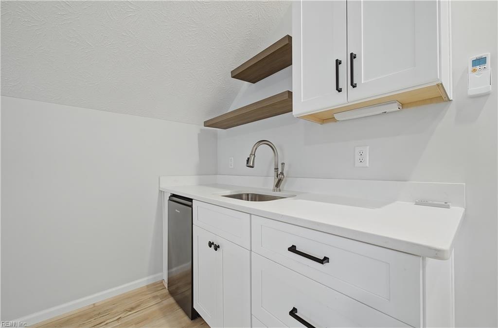 602 Lake Dale Way Yorktown VA 23693