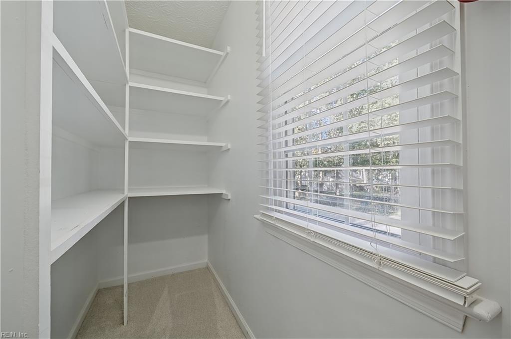 602 Lake Dale Way Yorktown VA 23693